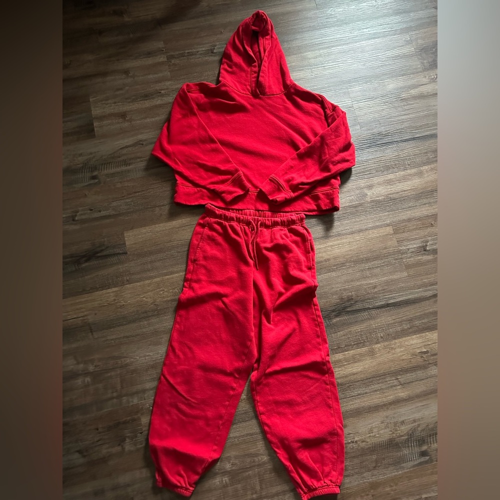 Women’s 2-Piece Sweatsuit